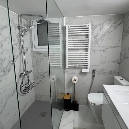 Luxury 2 Bedroom In In Faneromeni Area Lárnaka