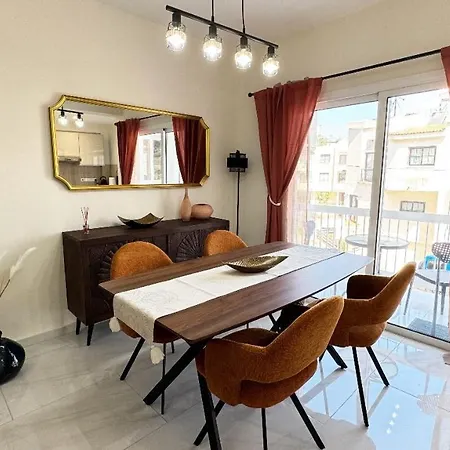 Apartman Luxury 2 Bedroom In In Faneromeni Area *